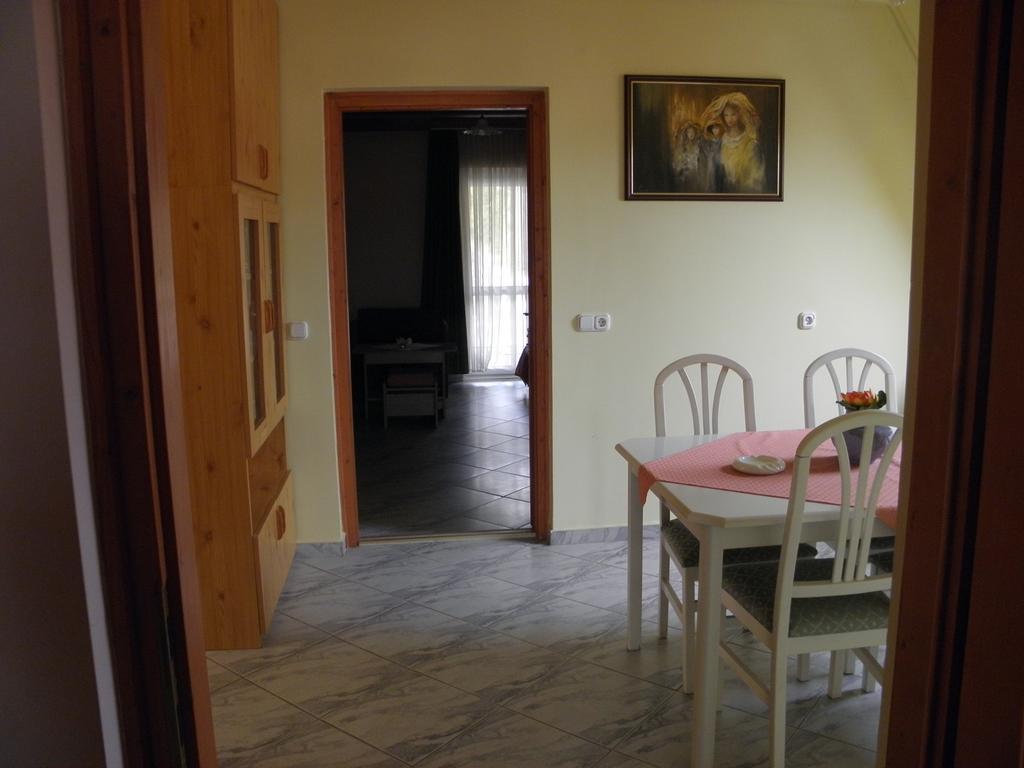 Bed and Breakfast Kristaly Apartman Hévíz Exteriér fotografie