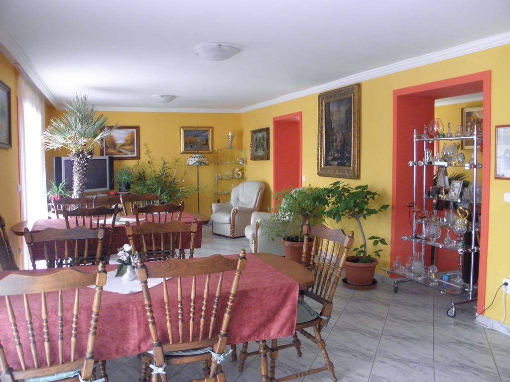Bed and Breakfast Kristaly Apartman Hévíz Exteriér fotografie