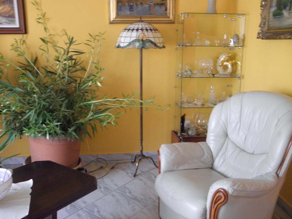 Bed and Breakfast Kristaly Apartman Hévíz Exteriér fotografie